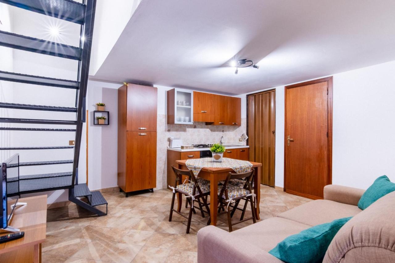 פלרמו Malu Holiday Apartment - Cattedrale מראה חיצוני תמונה